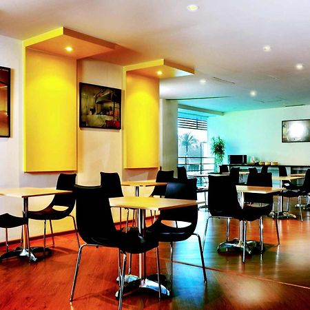 Ibis Budget Jakarta Menteng Екстериор снимка